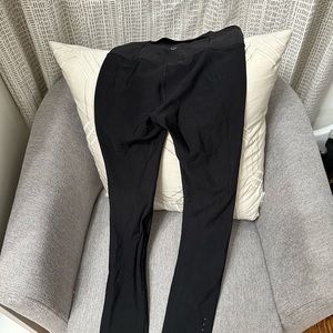Lululemon Women’s Size 2 black high rise leggings